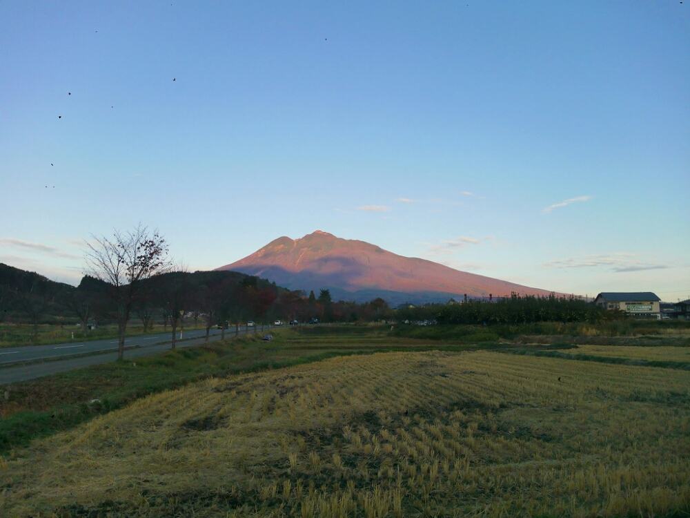 早朝の岩木山！